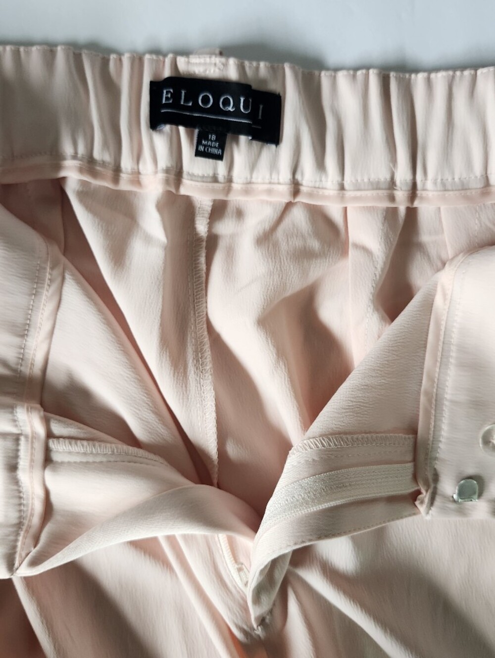 Eloquii Blush Pink Satin Cargo Pants Womens 18 Chic Feminine Modern Office Work - Picture 8 of 13